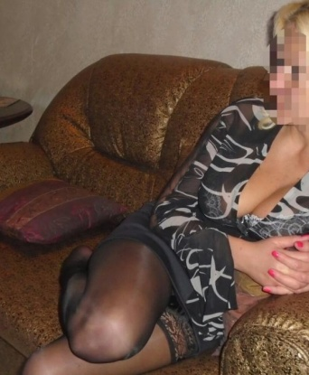 Живу в Москве и готова подарить тебе незабываемые моменты страсти и наслаждения. У меня есть фото, которые подтверждают мою красоту и сексуальность. Мои услуги разнообразны и абсолютно безупречны. Нежные ласки, горячий орал и глубокий анал - все для твоего удовольствия. У меня есть отличные отзывы от моих довольных клиентов, которые говорят о моем профессионализме и незабываемом опыте. Доверься мне и я сделаю твои самые сокровенные фантазии реальностью. 🔥🌟 4419, 35 лет